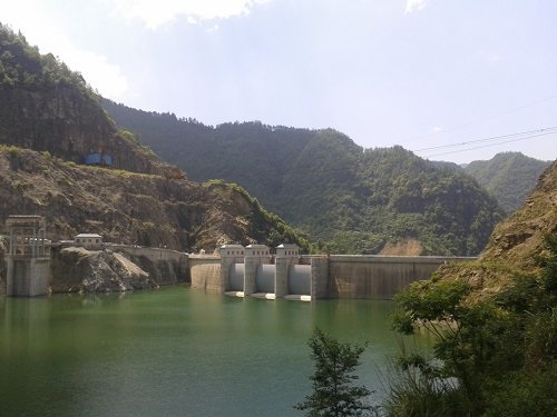 重庆梅溪河流域水电开发有限公司